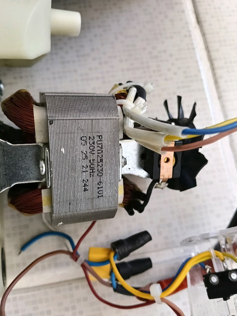KARACA MUTFAK ROBOTU MOTORU SORUNSUZ - 2