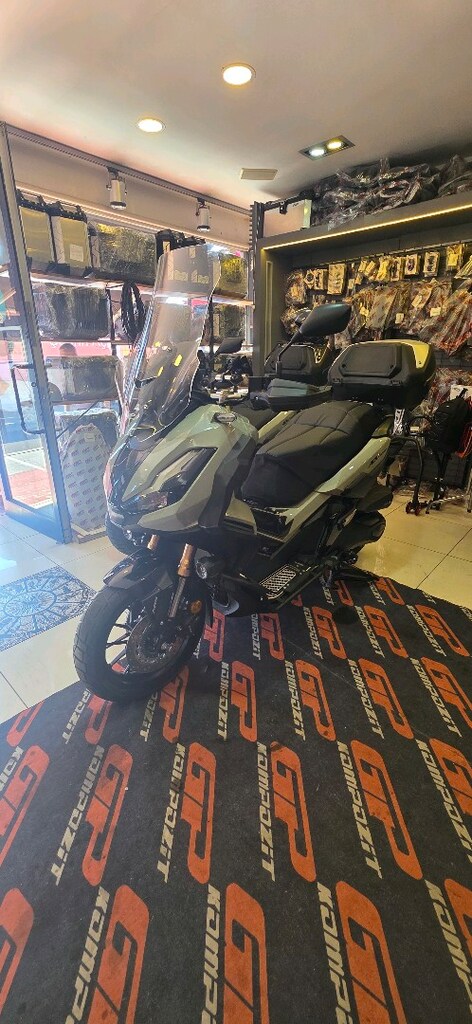 Honda ADV 350 - 9