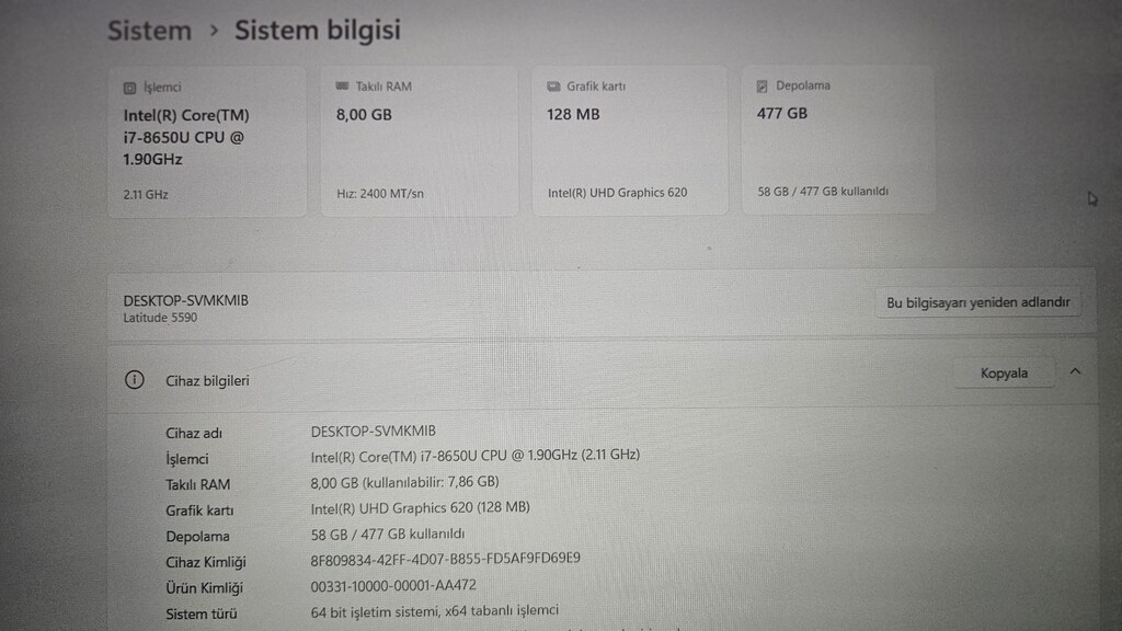Dell Latidute 5590 İ7 8.Nesil 8 GB Ram 512 GB SSD 15.6" FULL HD - 9
