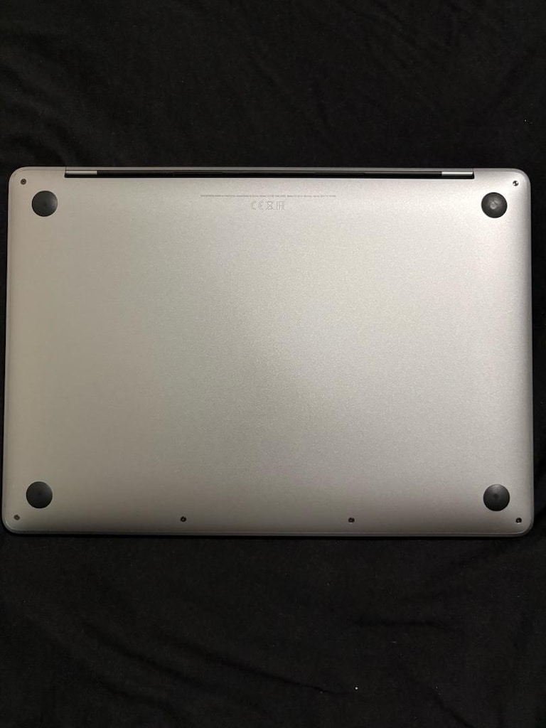 Apple MacBook Pro M2 2022 | 16 GB RAM | 256 GB SSD | 13,3 inç - 2