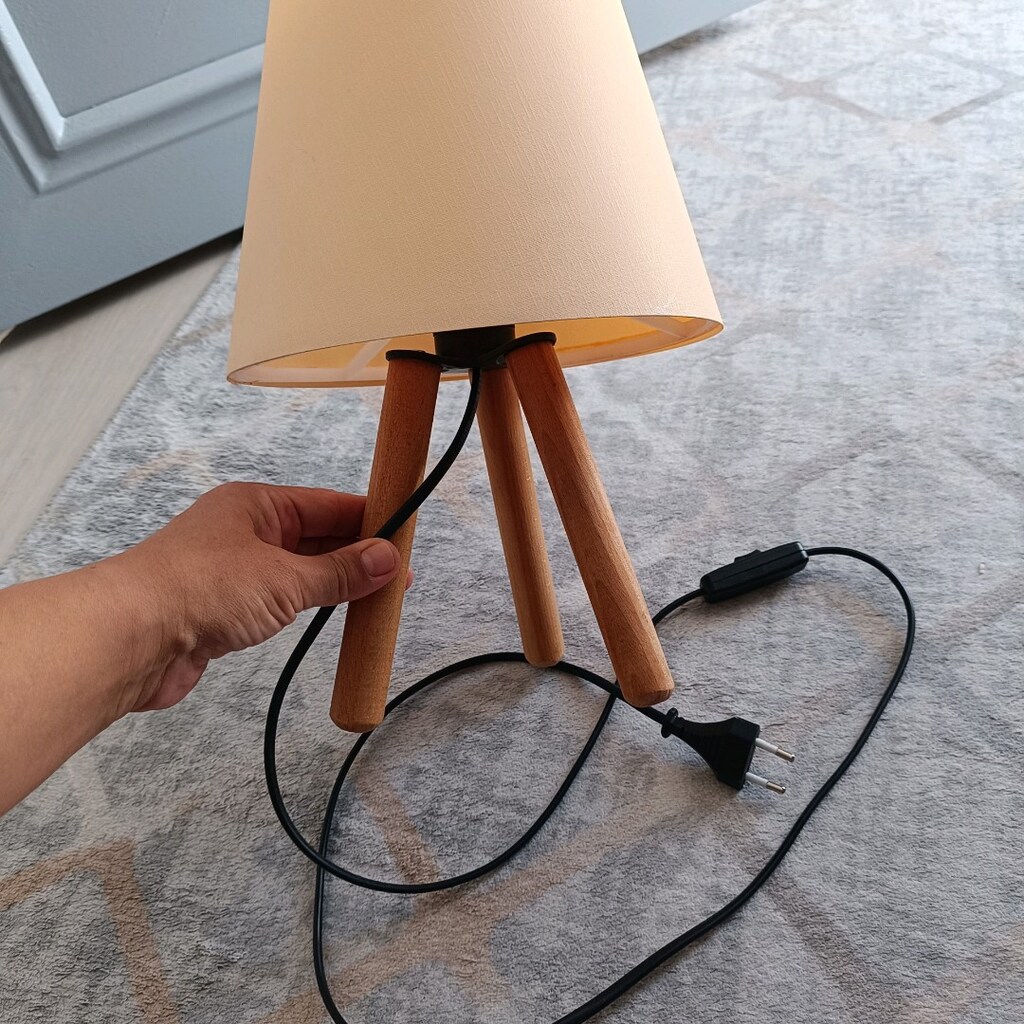 3 ayaklı beyaz tripod lambader ve abajur 2'si birlikte verilecektir - 9