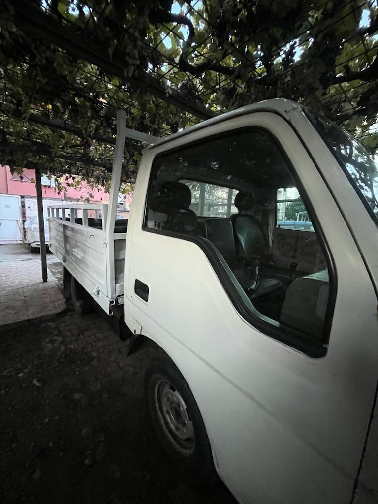 KİA BONGO K2700 - 3
