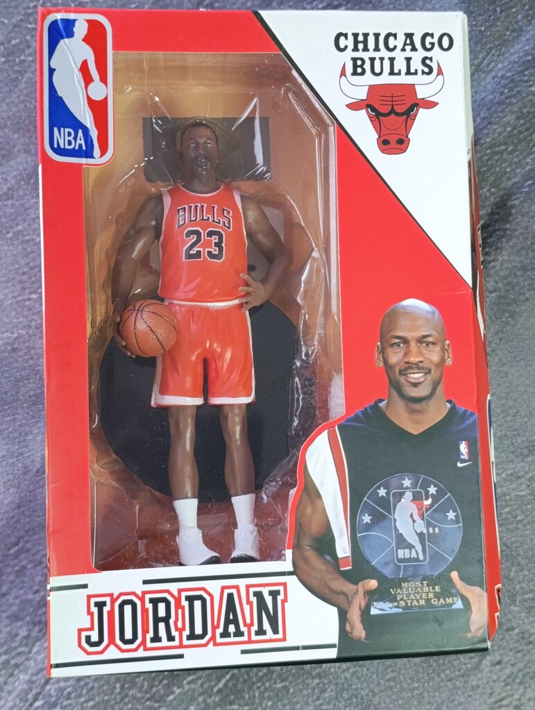 NBA Efsanesi Michael Jordan Figürü - Kutusunda Sıfır - 2