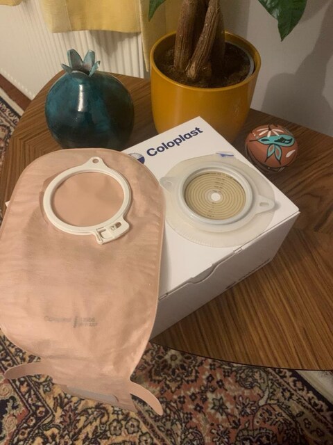 kolostomi torbası+adaptör+kolostomi pastası