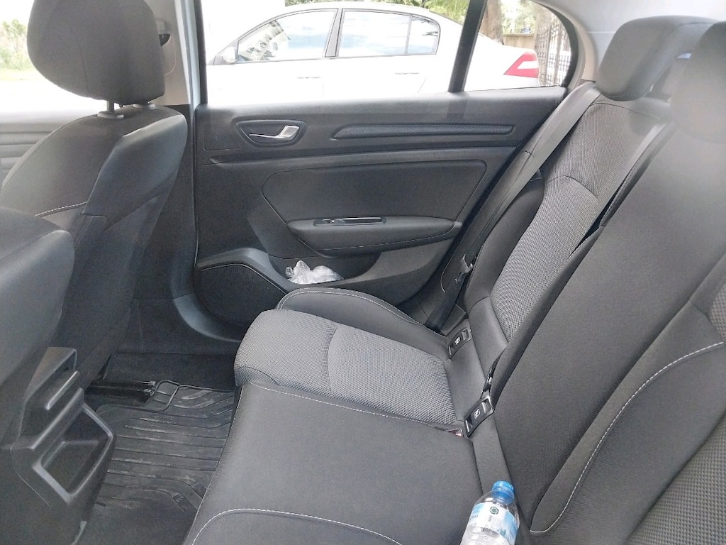 Renault Megan 4 1.3 tce otomatik benzinli - 3