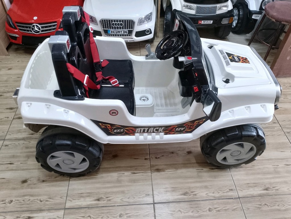 İNCİ AKÜLÜ ARABA 12V KUMANDALI ÇİFT KİŞİLİK JİP USB MP3 - 5