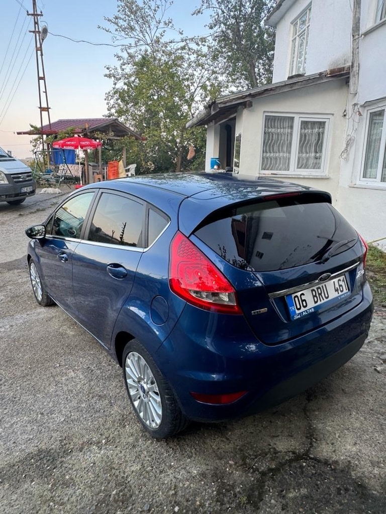 Ford fiesta titanyum 1.4tdi 157 bin kmde orjin - 10