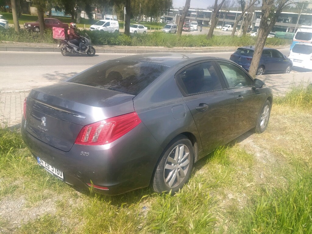 çok keyifli bir araç otomatik vites konforlu ve full bir araç - 4
