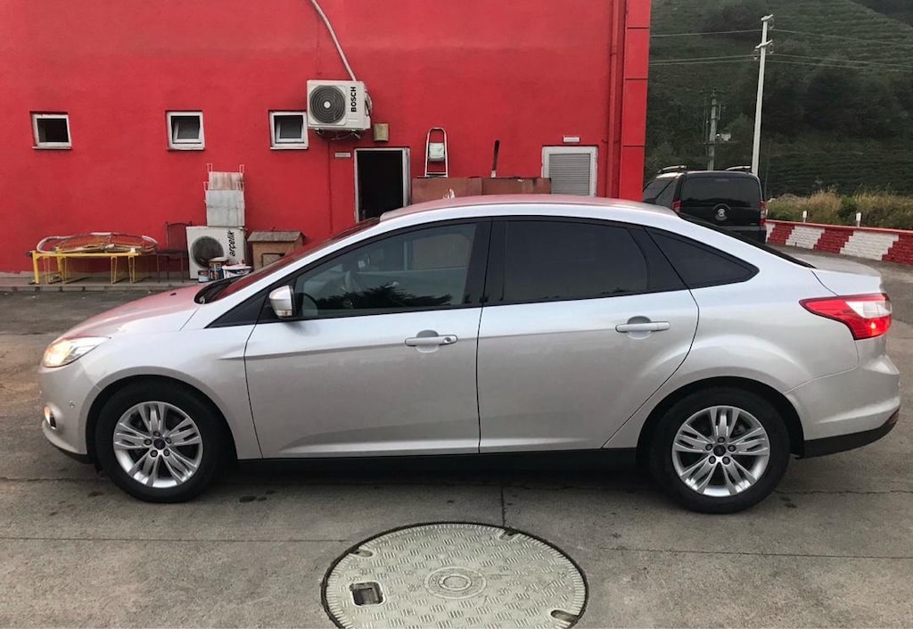 SAHİBİNDEN FORD FOCUS lll 1.6 TDCİ Style 2013 Model (2014 çıkışlı) - 5