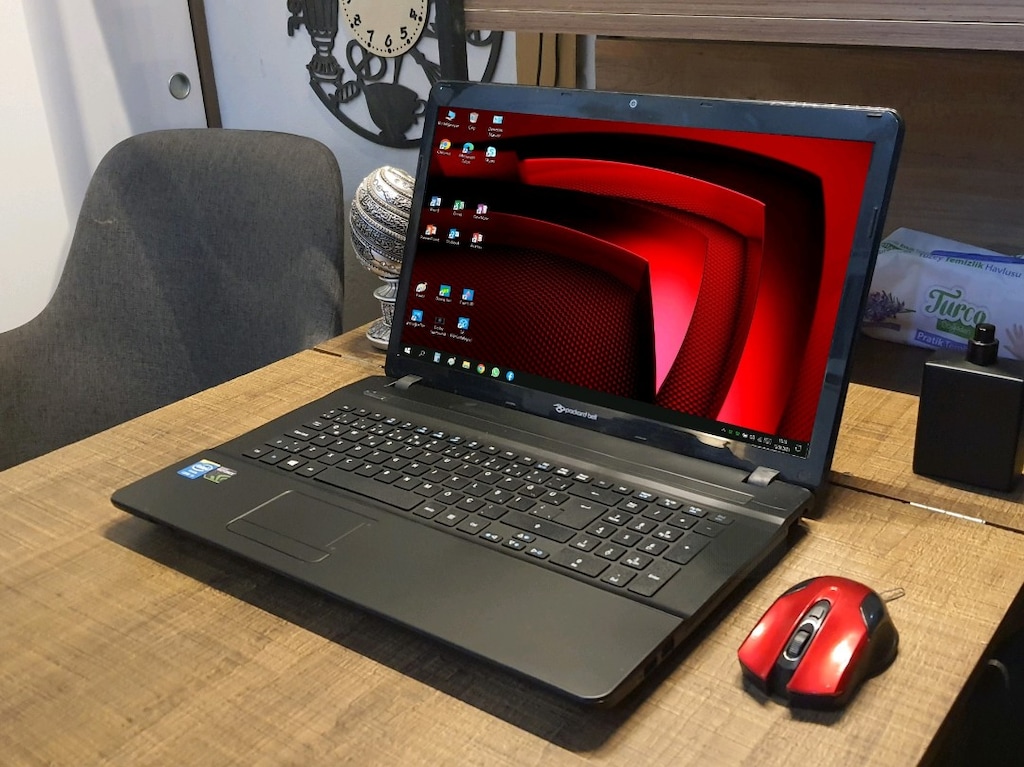 Dev 17.3 ekran P.Bell i5 - Yeni Sıfır Pik - 8gb RAM - SSD TurboDisk'li - 2