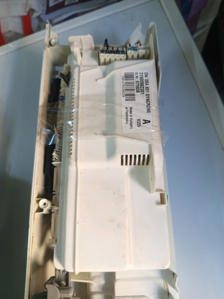 Ariston Hotpoint bulaşık makinesi anakart ve motor - 2