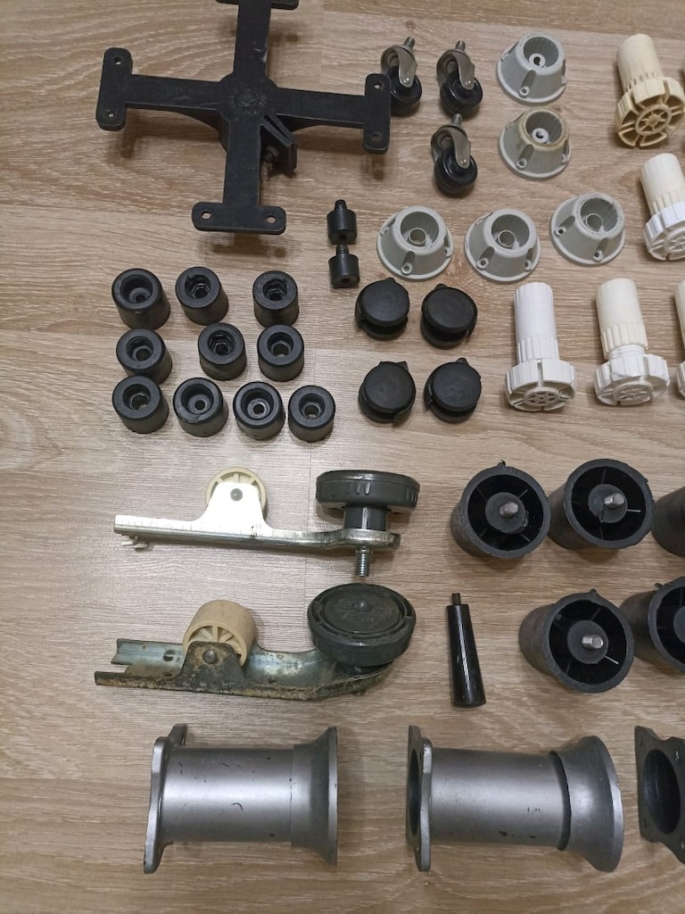 Mobilya Ayak ve Tekerlek Parçaları Seti — görsel 2/4