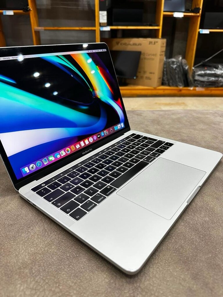 MacBook Pro Taucbarlı - 10