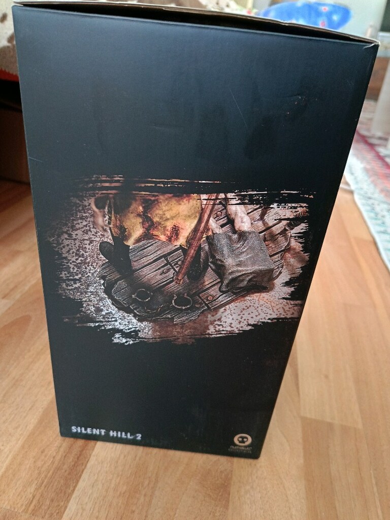 Numskull Silent hill 2 red pyramid thing figür - 5