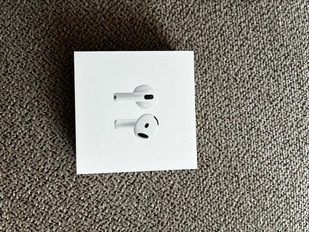 airpods 4 - 5