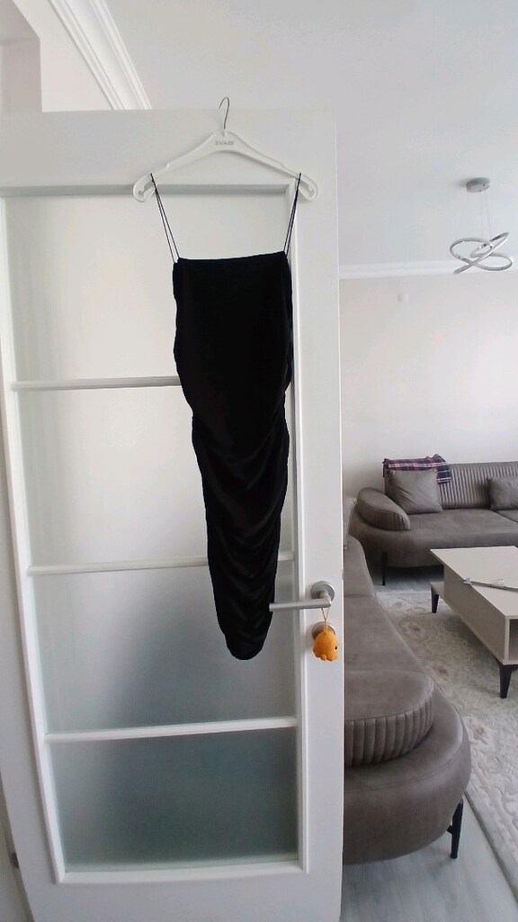 Bayan askılı nikralı esnek elbise. - 3