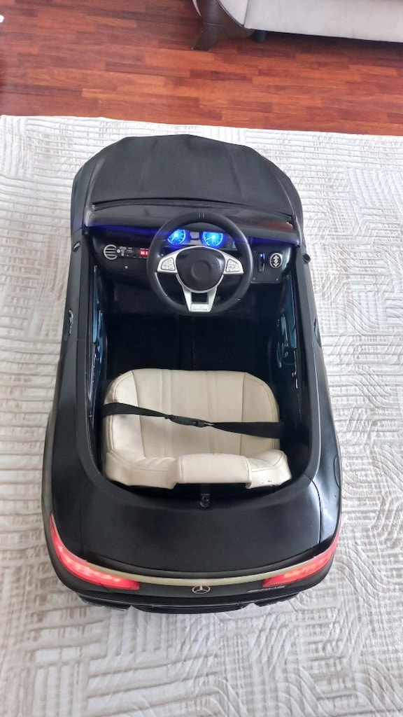 mercedes lisanslı Bluetoothlu radyolu usbli akülü araba 12volt - 2