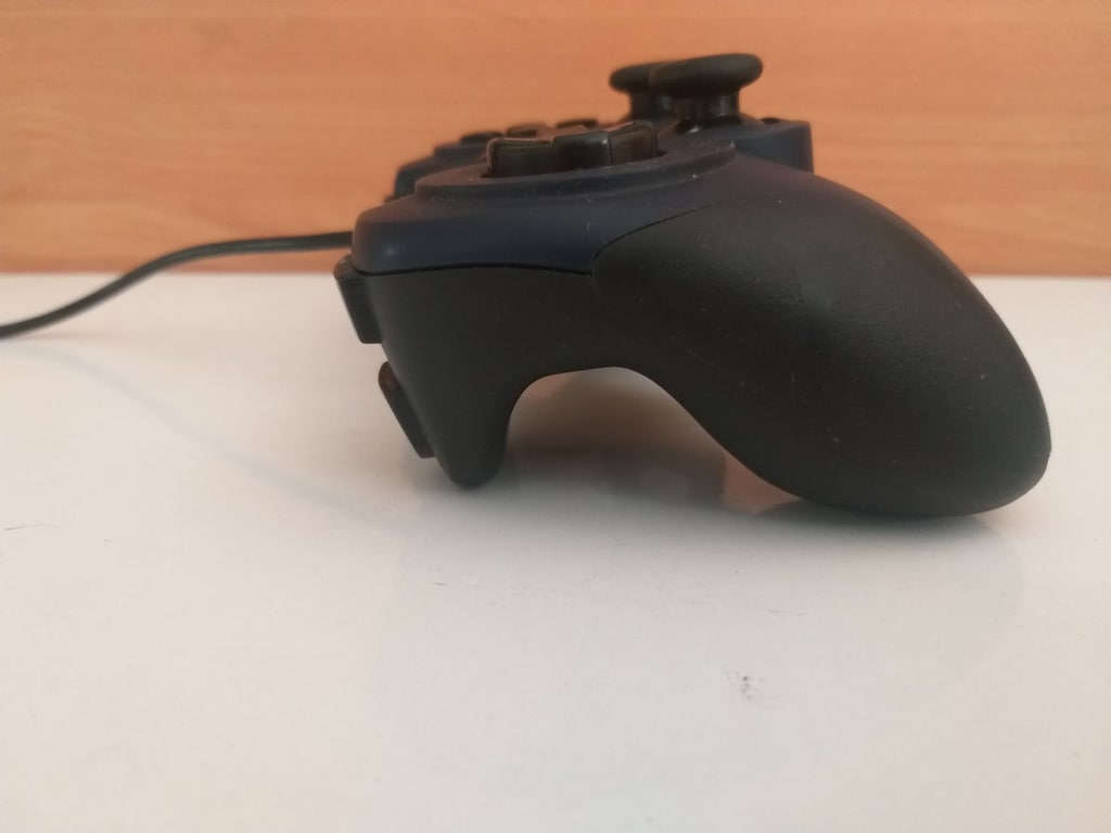 Logitech Dual Action Gamepad USB Game - 3