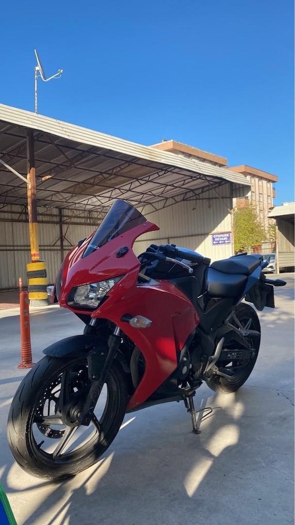 acil satılıktık 17 bin km cbr 250r - 2
