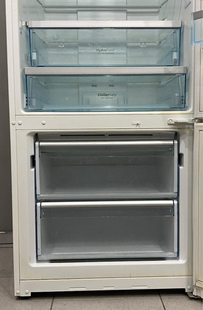 BOSCH NOFOSRT ALTTAN BUZLUKLU 505 LİTRE BUZDOLABI HEMEN TESLİMAT - 4