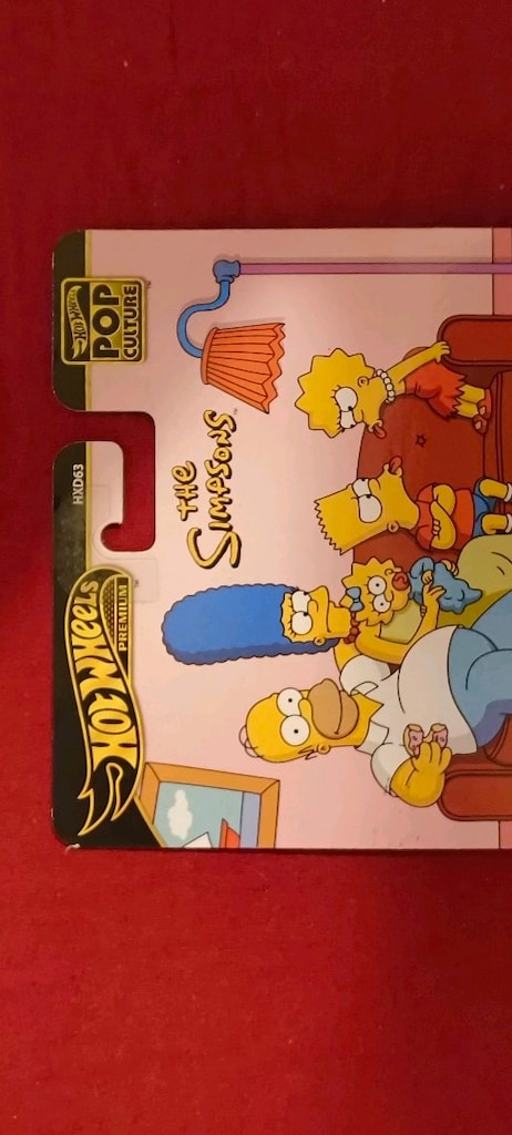Hot Wheels Premium Simpsons Pembe Aile Arabası - 4