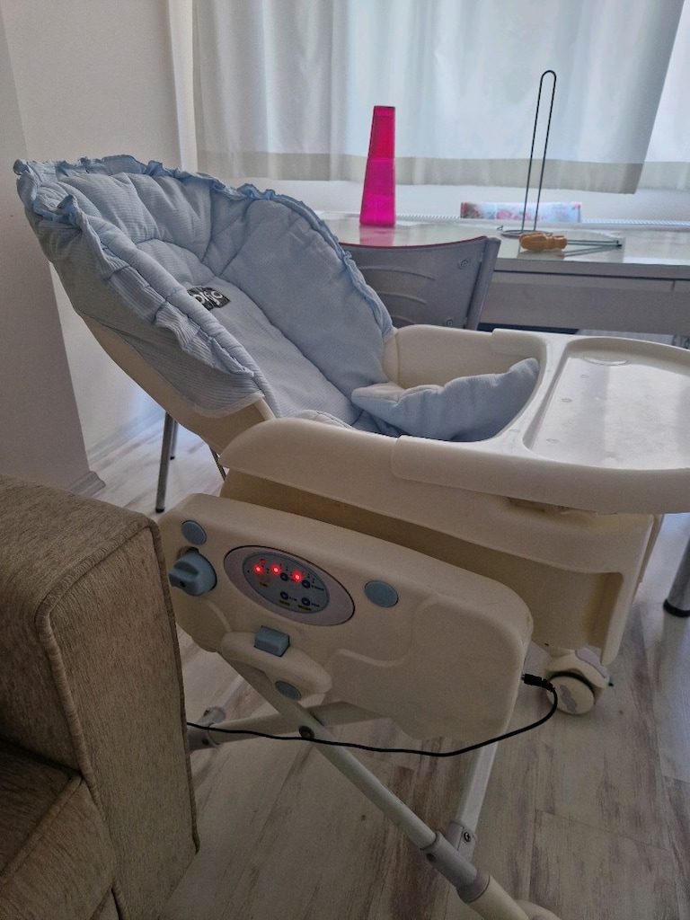 beşik/mama sandalyesi bir arada - 6