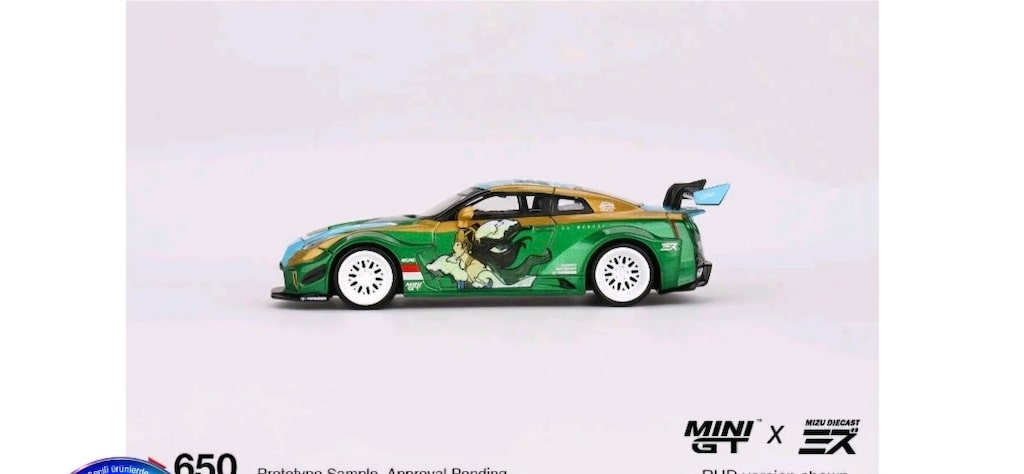 Mini GT Nissan 35GT-RR LB- Sihouette Works GT Princess Roro - 4
