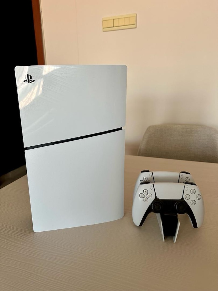 PS5 Slim Digital 1 TB SSD + 2 Dual Sense + 1 Şarj Standı - 2
