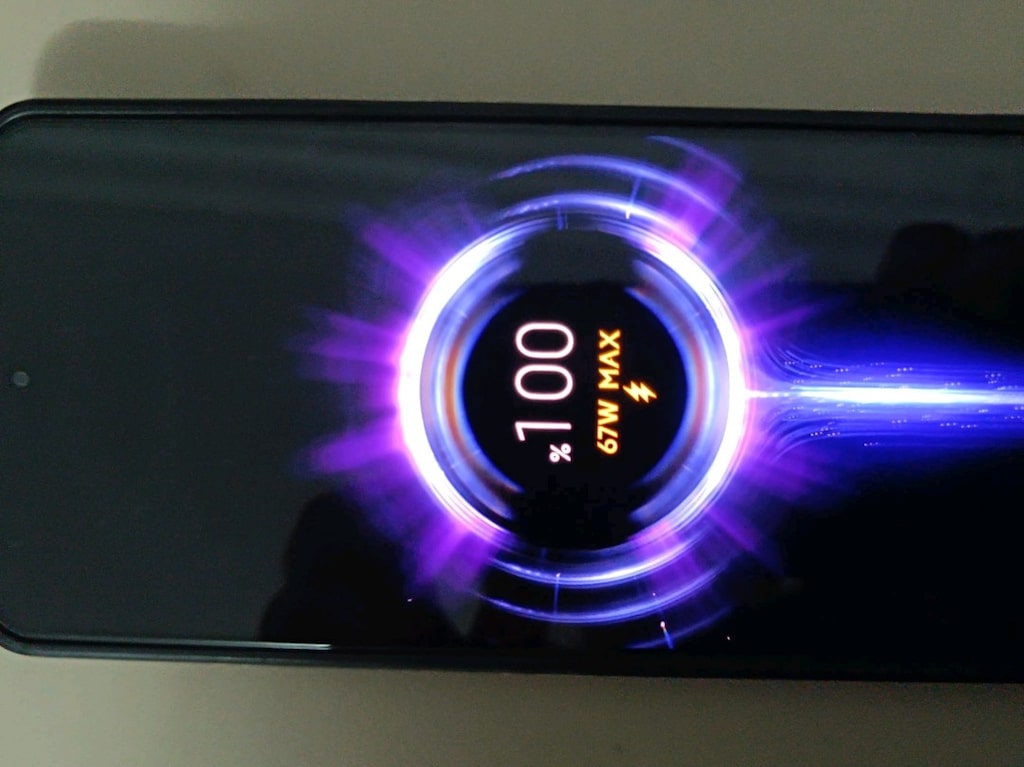 67w turbo saniyeli şarj aleti sıfır hiç kullanılmamış