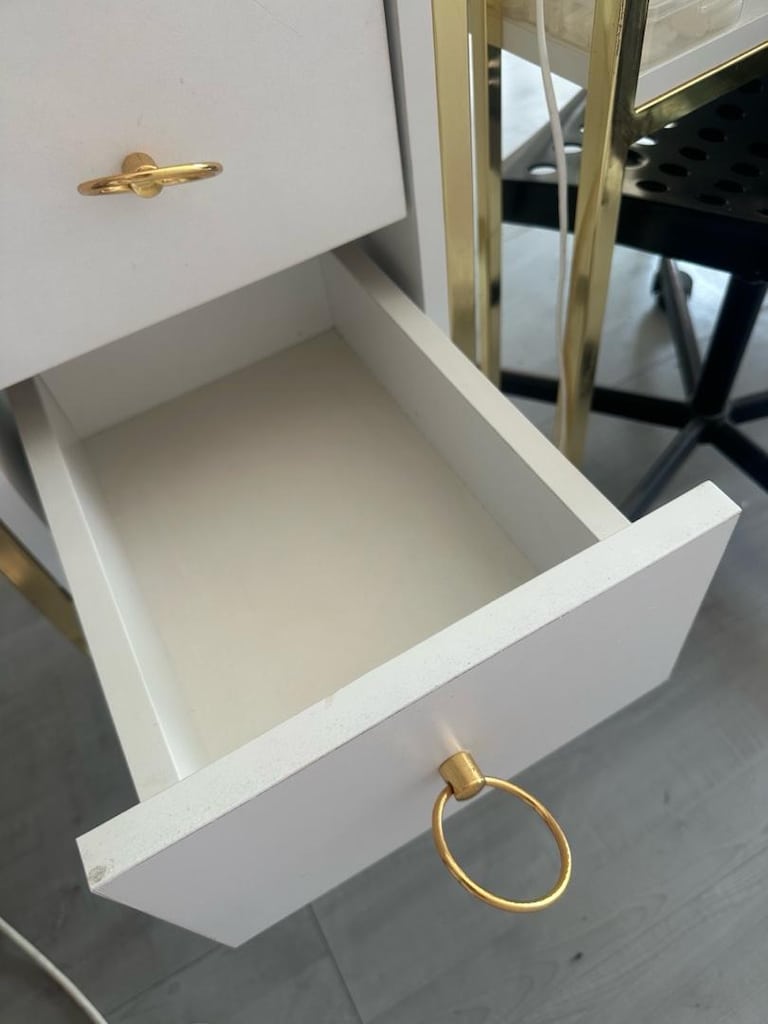 Şık Tasarımlı Beyaz/Gold Manikür / Çalışma Masası - 3
