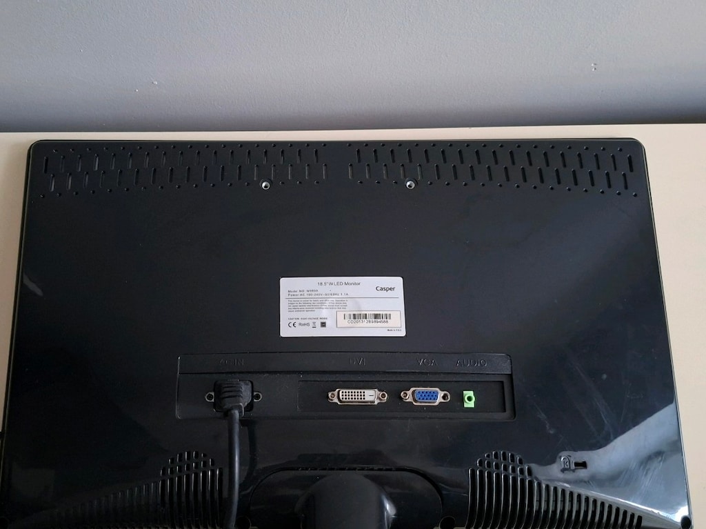 LG 17" Kare ve Casper 18.5" Geniş Ekran Monitörler - 5