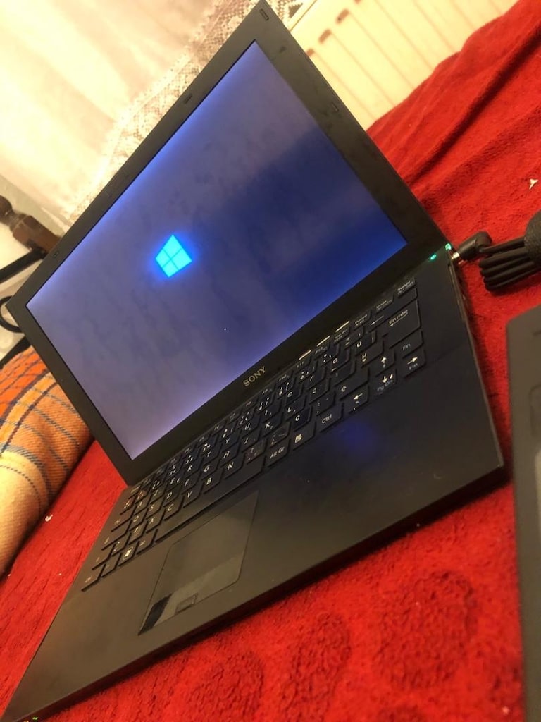 Sony İ7 İşlemcili M2 SSDLİ Laptop - 2
