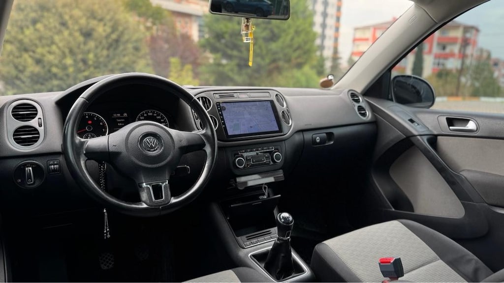 2012 model wosvagen Tiguan - 31