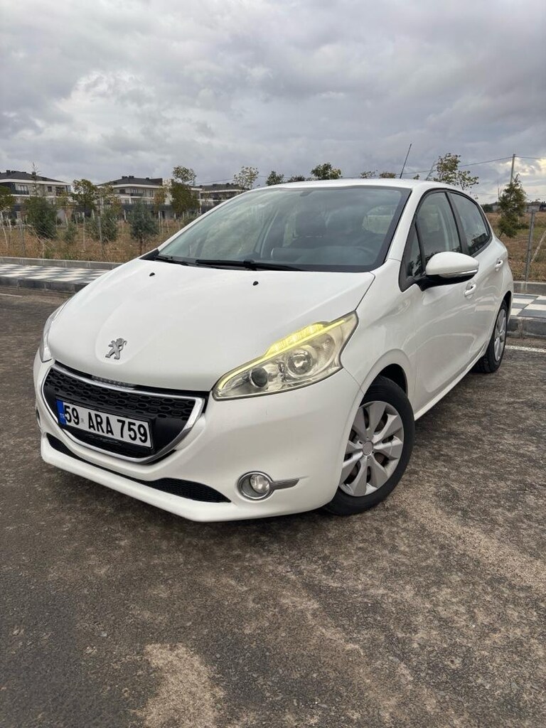2014 Peugeot 208 Active 1.2 Otomatik | 151.500 KM | Ekonomik - 2