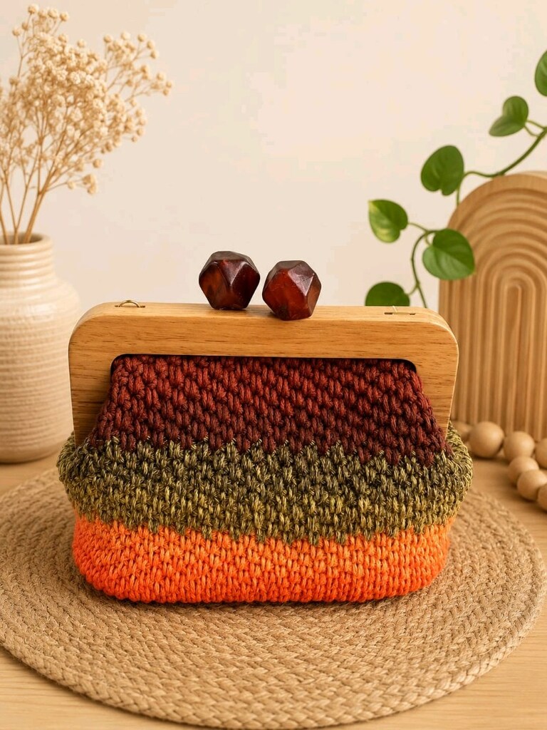 El Örgüsü ahşap burs kapamalı cotton makrome İp Clutch Çanta