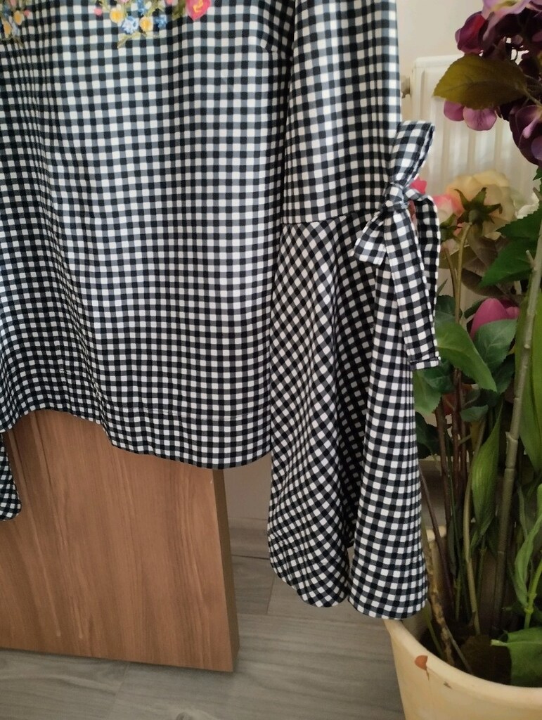 Griffon Nakışlı kolları çan zarifkesim kurdelalı, cotton kumaş XL bluz - 4