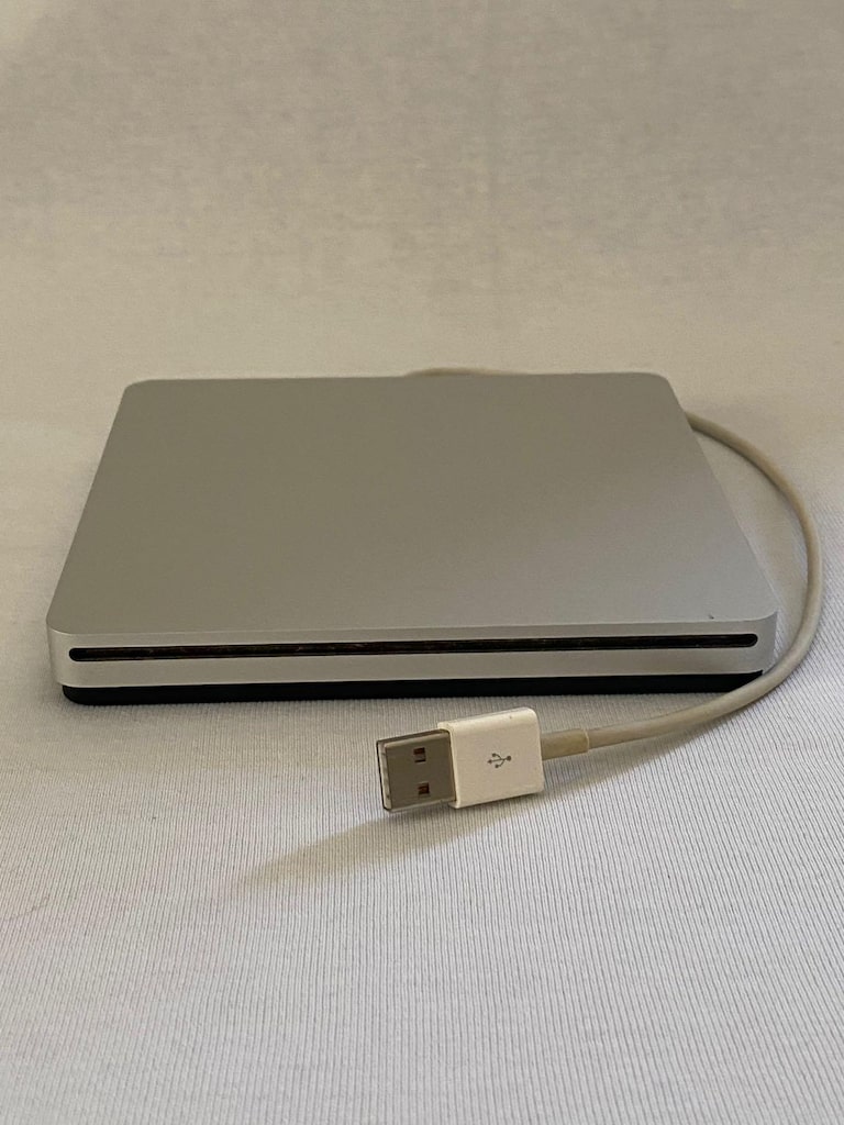 Apple Harici USB SuperDrive CD Rercorder - 4