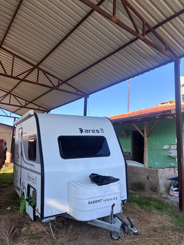 2026 Model Ares 330. 10 yıl plakadan muaf. Berhimi kasetli wc. Tente..