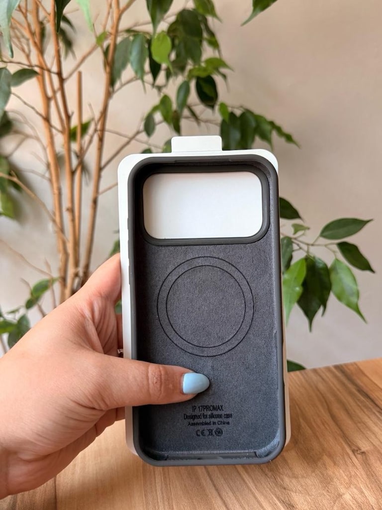 İPhone 17 Promax Logolu Kılıf - 2