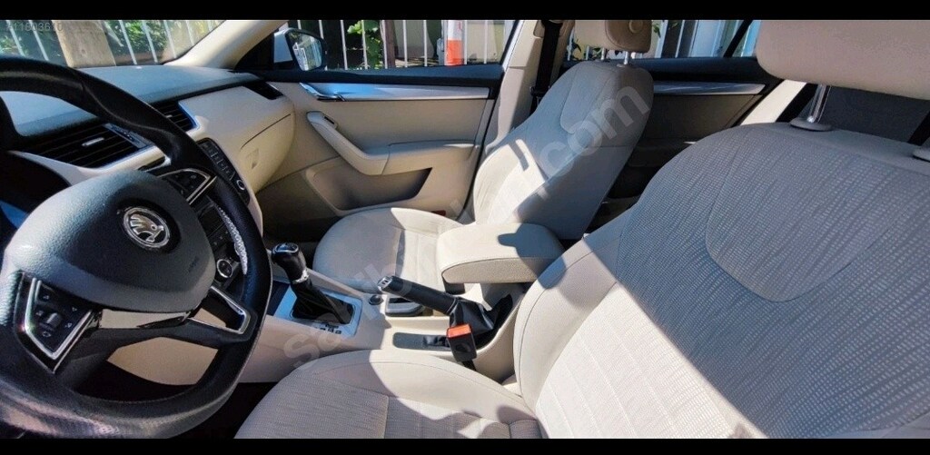Skoda Octavia Elegance CR 2015 model - 12