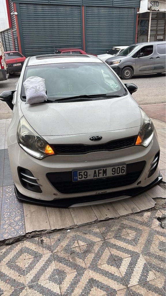 kia rio - 2