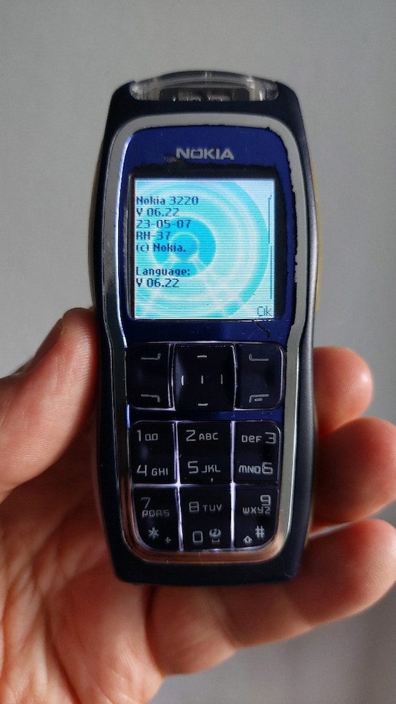 NOKİA 3220 EFSANE RENKLİ EKRANLI VE IŞIKLI TELEFON - 5