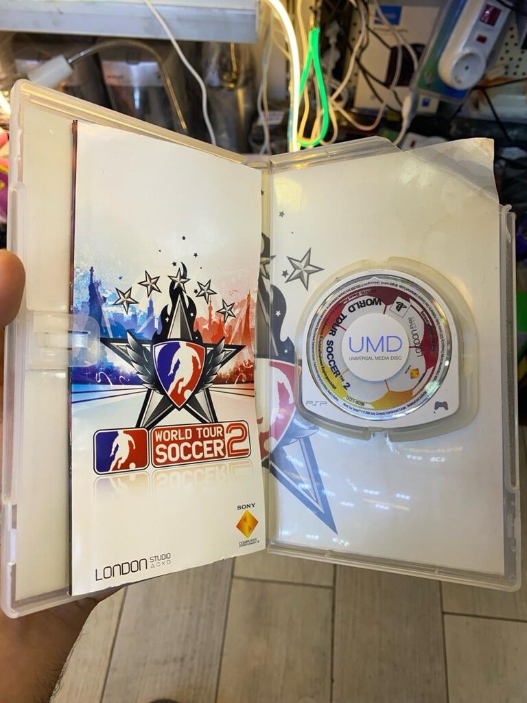 WORLD TOUR SOCCER 2 PSP OYUN - 3