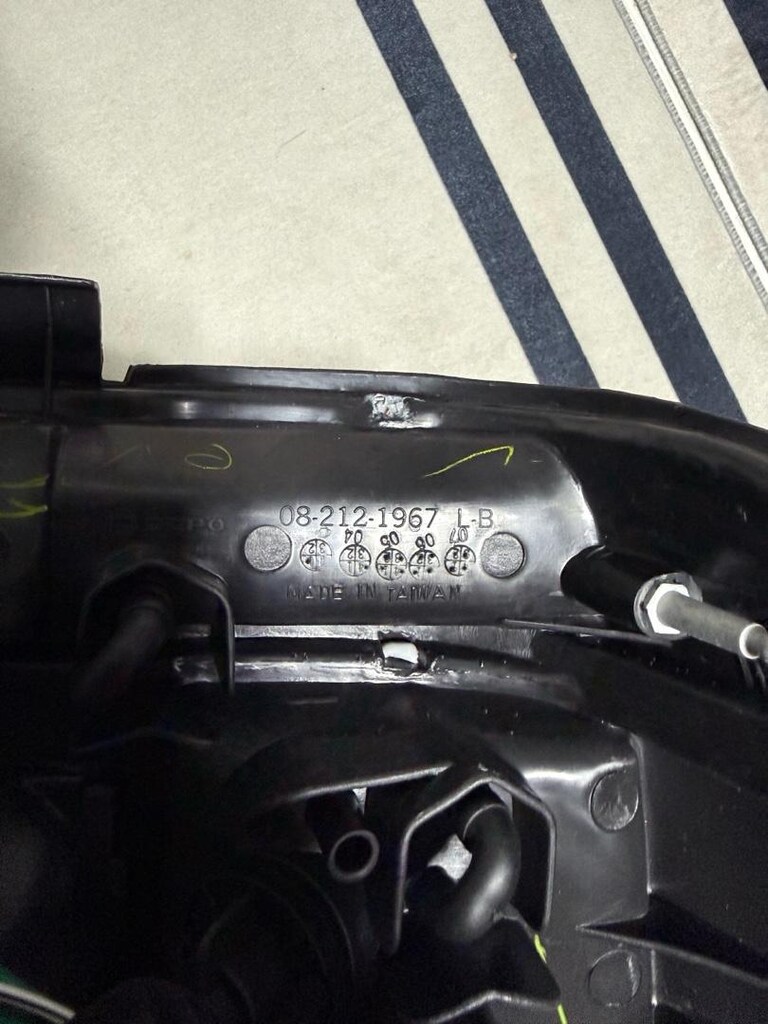 Toyota corolla sol stop lambası depo marka sıfır - 3