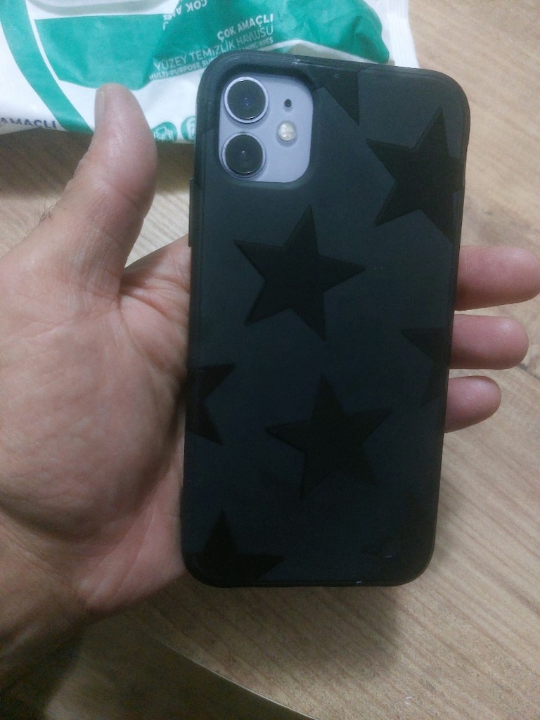 iphone 11 lila renk kutusu vardır.128 gb - 18