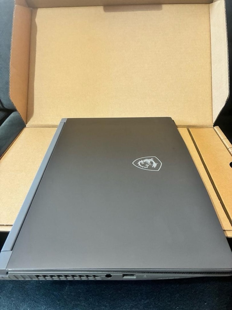 msı thin 15 gaming laptop - 8