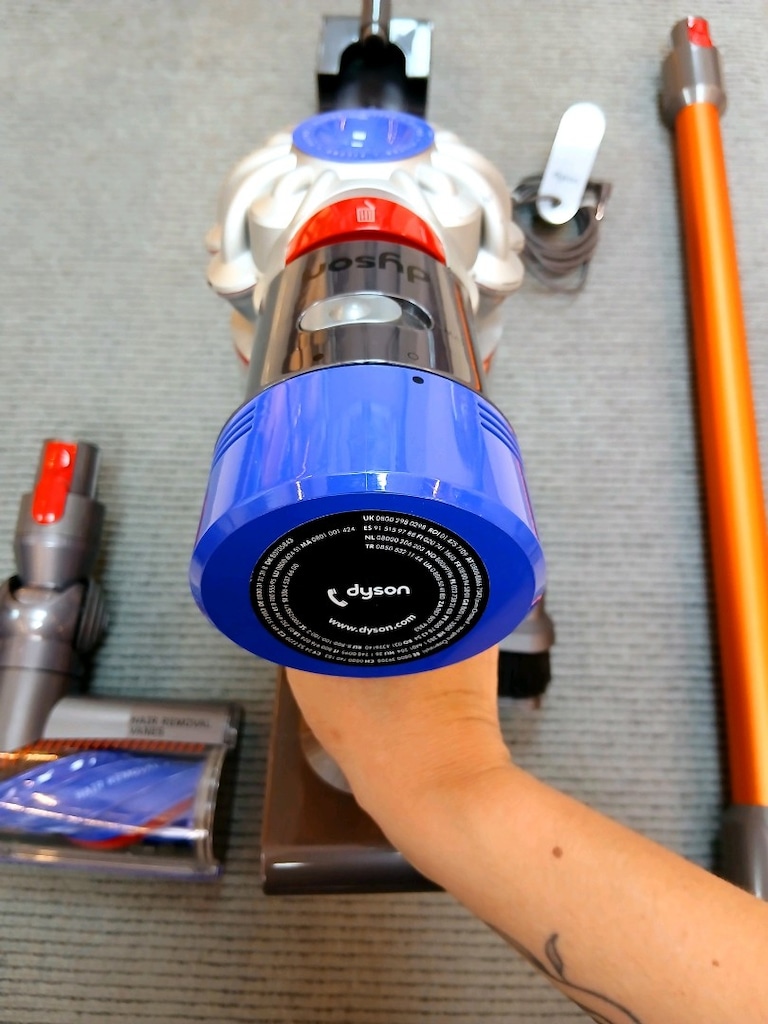 Dyson V8 Orijinal Garantili Teşhir (Outlet) Şarjlı Süpürge (Açık Gri) - 4