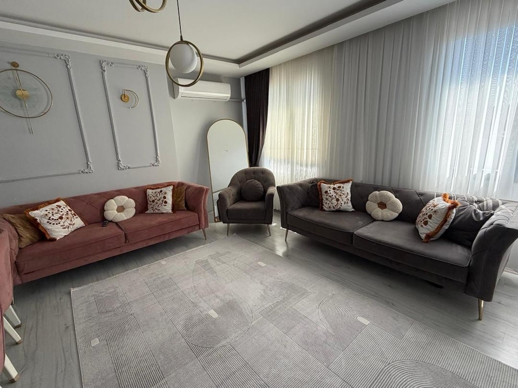 Çetmen salon takımı - 2