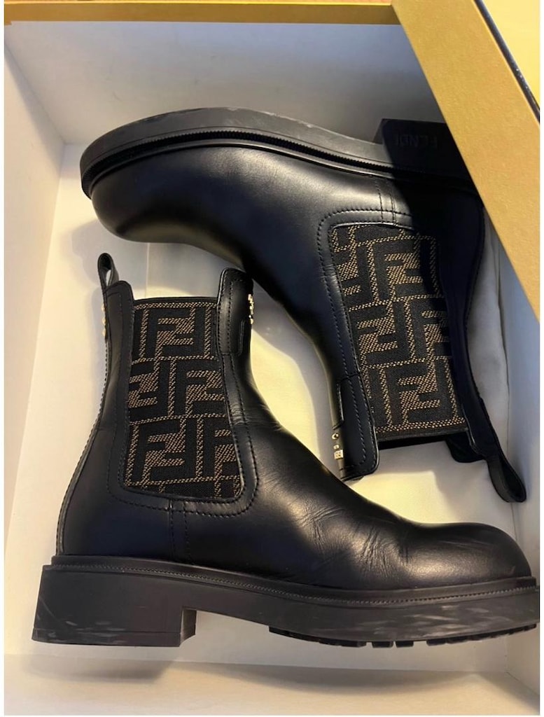 Fendi Kadın Bot