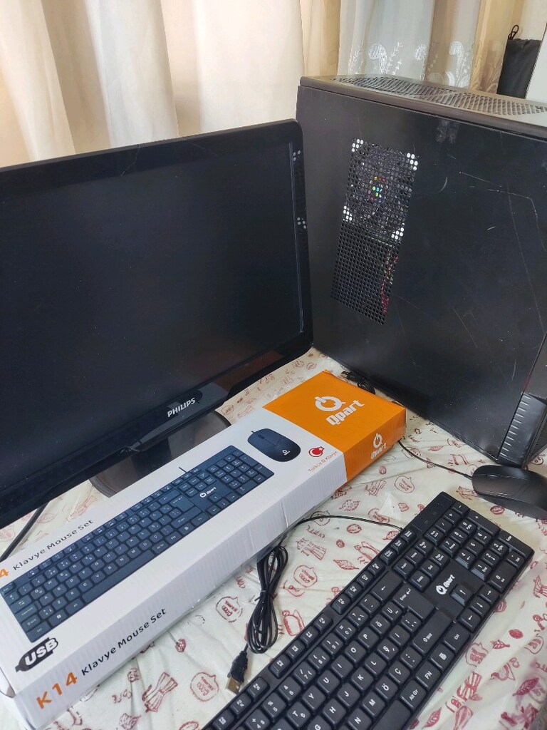 AMD 8320 4.20 işlemci 8+4 çekirdek 8gb ram performans 4 GB 128 bi - 8